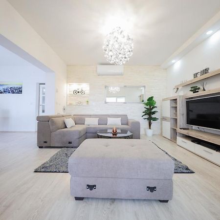 Deluxe Look Apartment Zadar Exterior photo