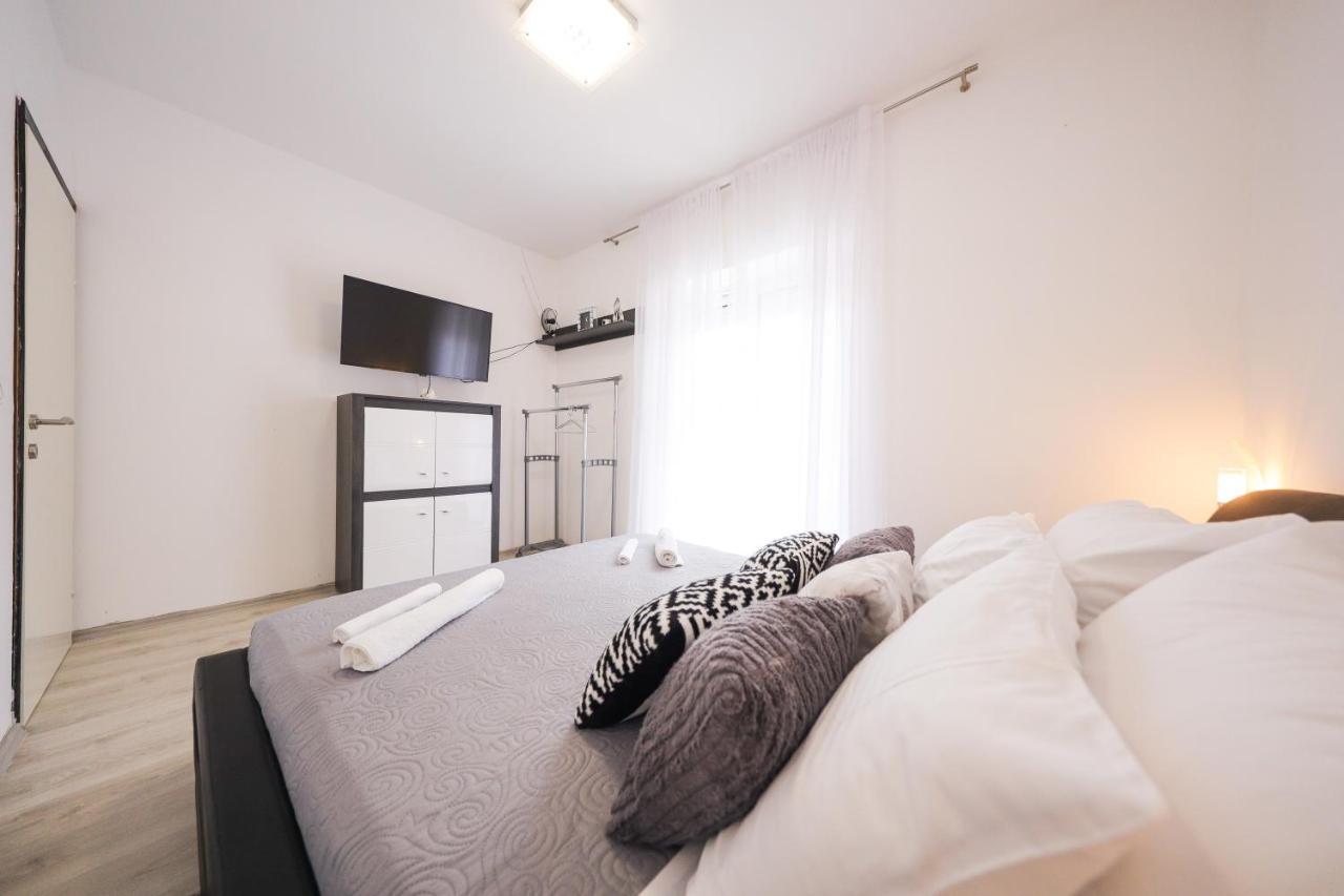 Deluxe Look Apartment Zadar Exterior photo